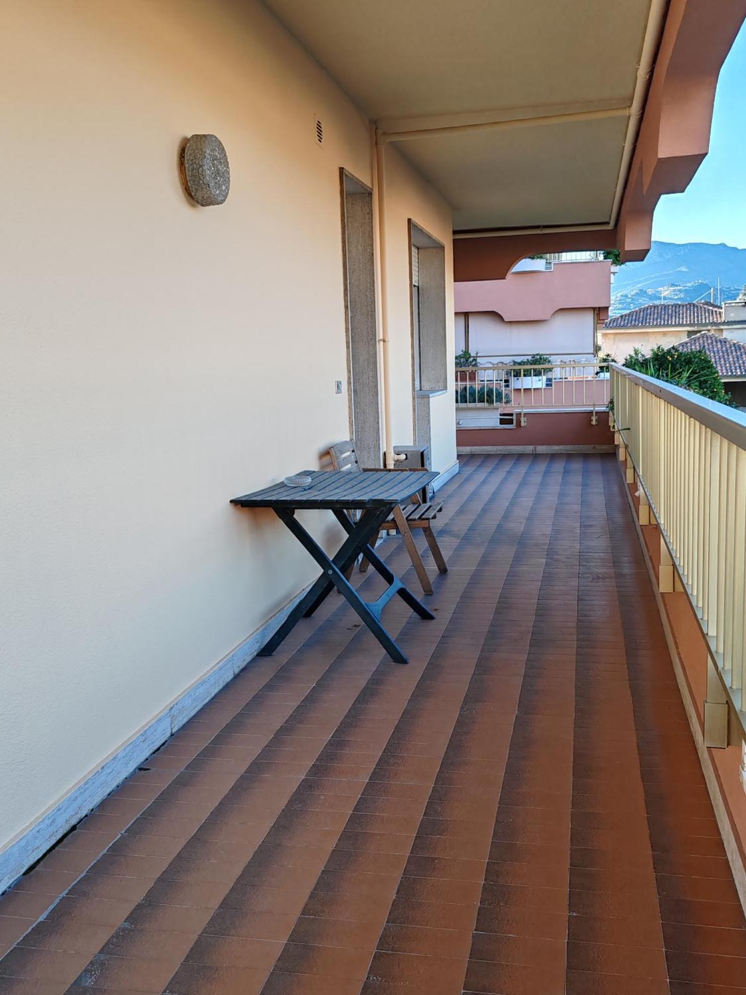 Appartamento Relax Al Mare Vallecrosia Esterno foto